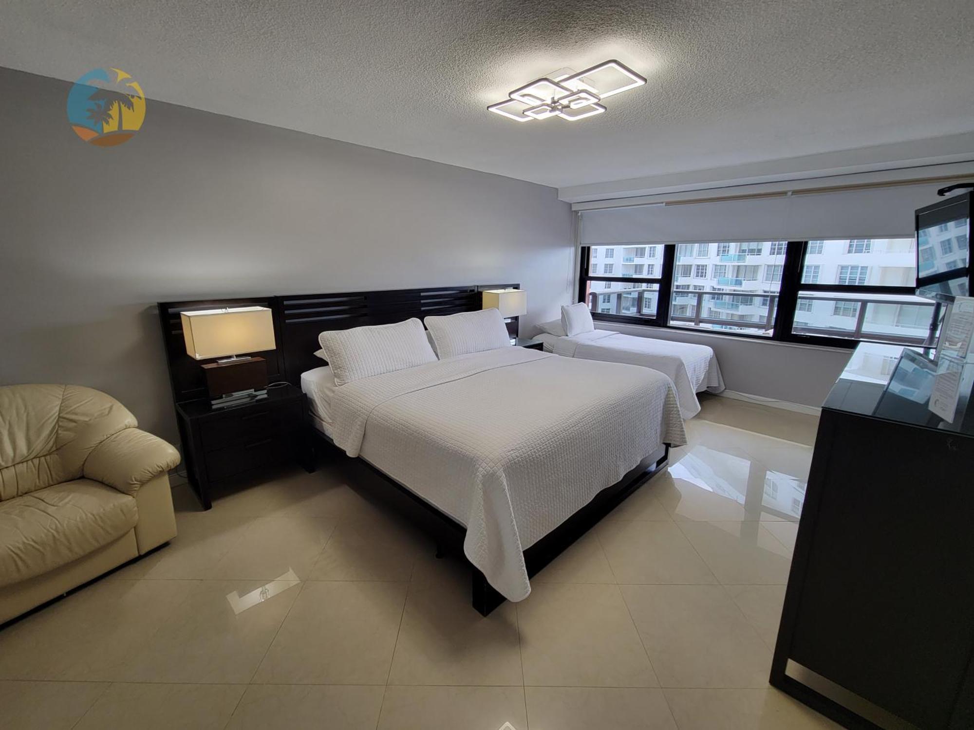 מיאמי ביץ' Deluxe Beach Resort - Hora Rentals מראה חיצוני תמונה